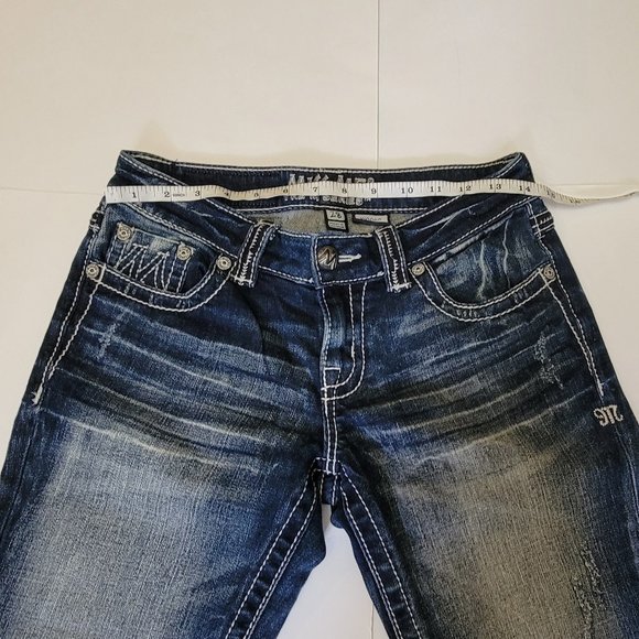 Miss Me “ The M Series” Capri Jeans - Picture 14 of 16